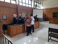 2 Pejabat Sumsel Diadili terkait Kasus Korupsi Dana Bansos 