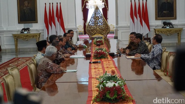 Pansel Badan Pengelola Keuangan Haji Temui Presiden Jokowi