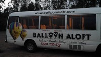 Wisata balon udara ini dioperasikan operator tur bernama Balloon Aloft. Harga untuk bisa merasakan pengalaman ini adalah sekitar AU$ 269 (setara Rp 2,69 Juta) sudah termasuk sarapan, dokumentasi, serta antar jemput menuju ke hotel tempat traveler menginap (Wahyu/detikTravel)
