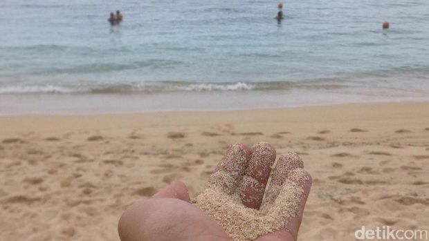 Pantai Geger: Ketenangan Raja Salman dan Turis Rusia