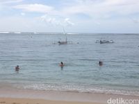 Pantai Geger: Ketenangan Raja Salman dan Turis Rusia