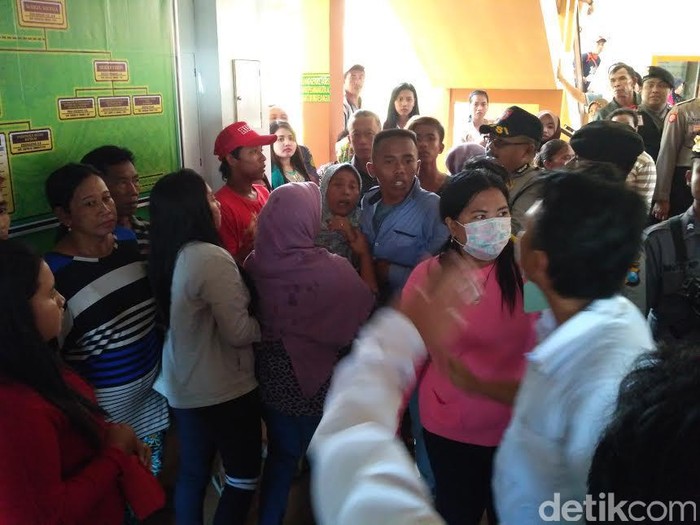 Sidang Vonis Pembunuhan di Situbondo Diwarnai Aksi Lempar Air Mineral