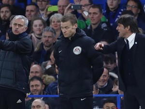 Aksi Adu Argumen di Lapangan Conte Vs Mourinho Dinilai Menggelikan
