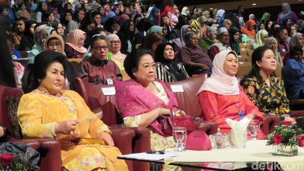 Megawati Tekankan Pentingnya Pendidikan Budi Pekerti di Keluarga