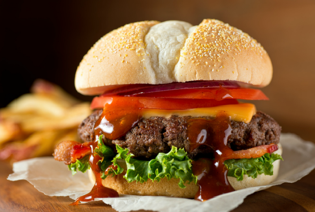 8 Kesalahan Ini Bikin Burger Buatan Sendiri Jadi Kurang Enak (1)