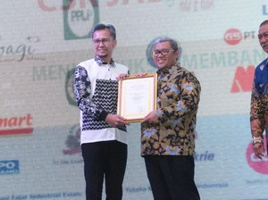 Kembangkan UMKM di Jabar, Transmart dan Carrefour Raih Penghargaan