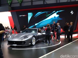 Ferrari 812 Superfast Masuk Indonesia Tahun Depan