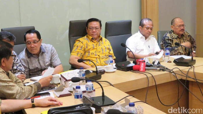 Dewan Pakar Golkar Percaya Novanto Tetap Bisa Pimpin Partai