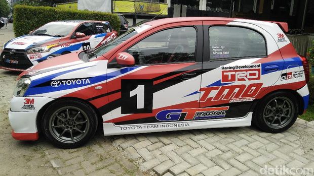 Toyota Andalkan Agya Etios Yaris di Kompetisi Balap Nasional Toyota Andalkan Agya Etios Yaris di Kompetisi Balap Nasional
