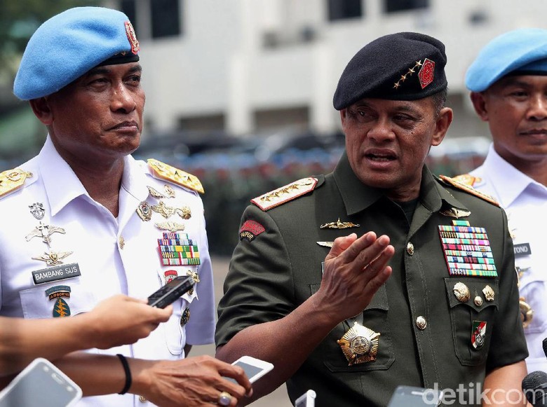 Soal Tulisan Allan Nairn, Panglima TNI: Nggak Usah Dipikirin Soal Tulisan Allan Nairn, Panglima TNI: Nggak Usah Dipikirin