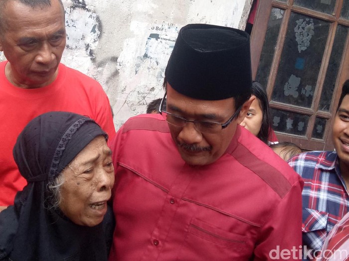 Dengar Curhat Nenek Jamil, Djarot Janjikan Kartu Jakarta Lansia