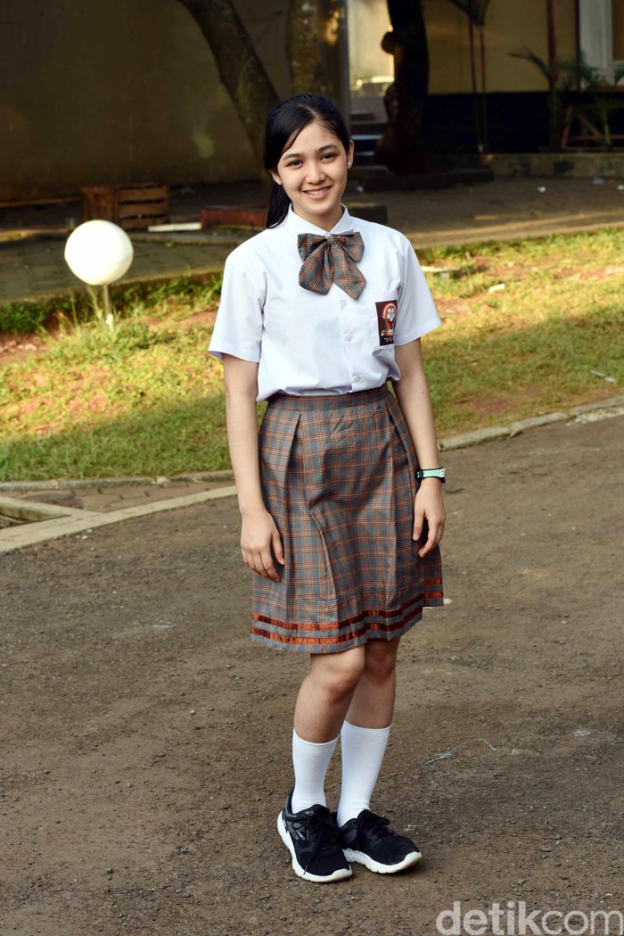 Cut Syifa Cut Syifa saat ditemui di lokasi syuting di Cibubur.