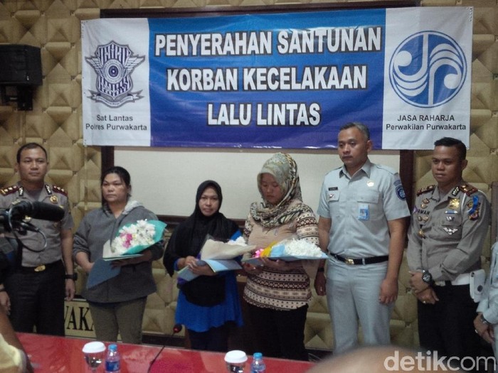 Korban Kecelakaan Bus Maut di Purwakarta Terima Santunan Rp 25 Juta