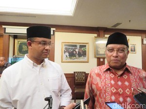 Ditemani HT, Anies-Sandi Silaturahmi ke PBNU untuk Samakan Visi