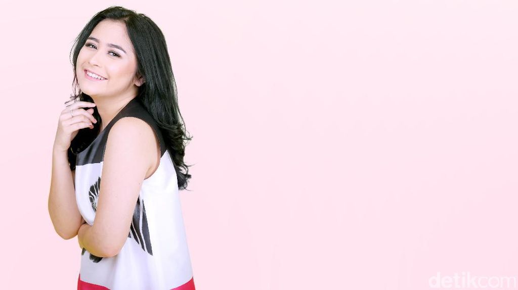 Intip Serunya Video Wawancara Prilly Latuconsina Soal Film Danur