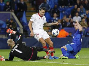 Schmeichel Nilai Leicester Sukses Redam Sevilla