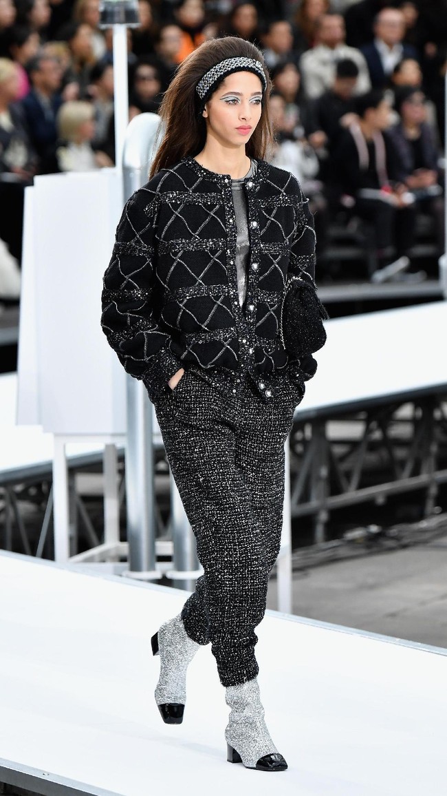 PARIS, FRANCE - MARCH 07:  A model walks the runway during the Chanel show as part of the Paris Fashion Week Womenswear Fall/Winter 2017/2018 on March 7, 2017 in Paris, France.  (Photo by Pascal Le Segretain/Getty Images)