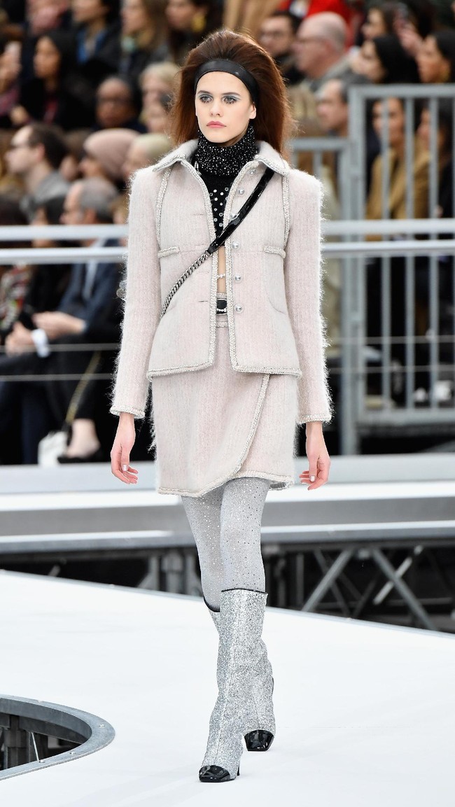 PARIS, FRANCE - MARCH 07:  A model walks the runway during the Chanel show as part of the Paris Fashion Week Womenswear Fall/Winter 2017/2018 on March 7, 2017 in Paris, France.  (Photo by Pascal Le Segretain/Getty Images)