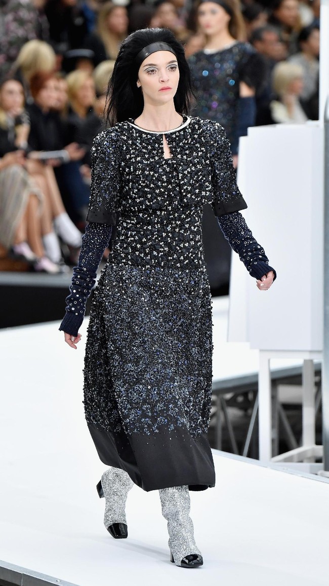 PARIS, FRANCE - MARCH 07:  A model walks the runway during the Chanel show as part of the Paris Fashion Week Womenswear Fall/Winter 2017/2018 on March 7, 2017 in Paris, France.  (Photo by Pascal Le Segretain/Getty Images)