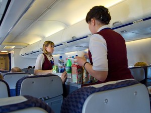 Kehabisan Makanan, Penumpang Pesawat British Airways Ngamuk