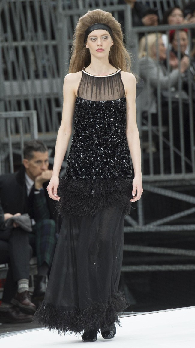 PARIS, FRANCE - MARCH 07:  A model walks the runway during the Chanel show as part of the Paris Fashion Week Womenswear Fall/Winter 2017/2018 on March 7, 2017 in Paris, France.  (Photo by Pascal Le Segretain/Getty Images)
