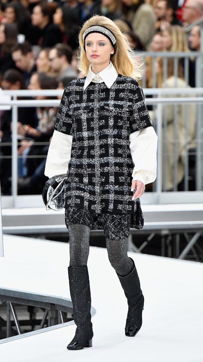 PARIS, FRANCE - MARCH 07:  A model walks the runway during the Chanel show as part of the Paris Fashion Week Womenswear Fall/Winter 2017/2018 on March 7, 2017 in Paris, France.  (Photo by Pascal Le Segretain/Getty Images)