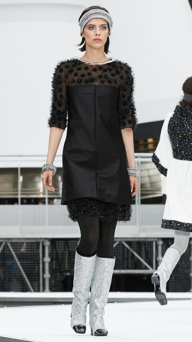 PARIS, FRANCE - MARCH 07:  A model walks the runway during the Chanel show as part of the Paris Fashion Week Womenswear Fall/Winter 2017/2018 on March 7, 2017 in Paris, France.  (Photo by Pascal Le Segretain/Getty Images)
