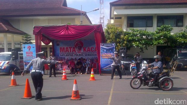 Polisi Sosialisasikan SIM D untuk Penyandang Disabilitas