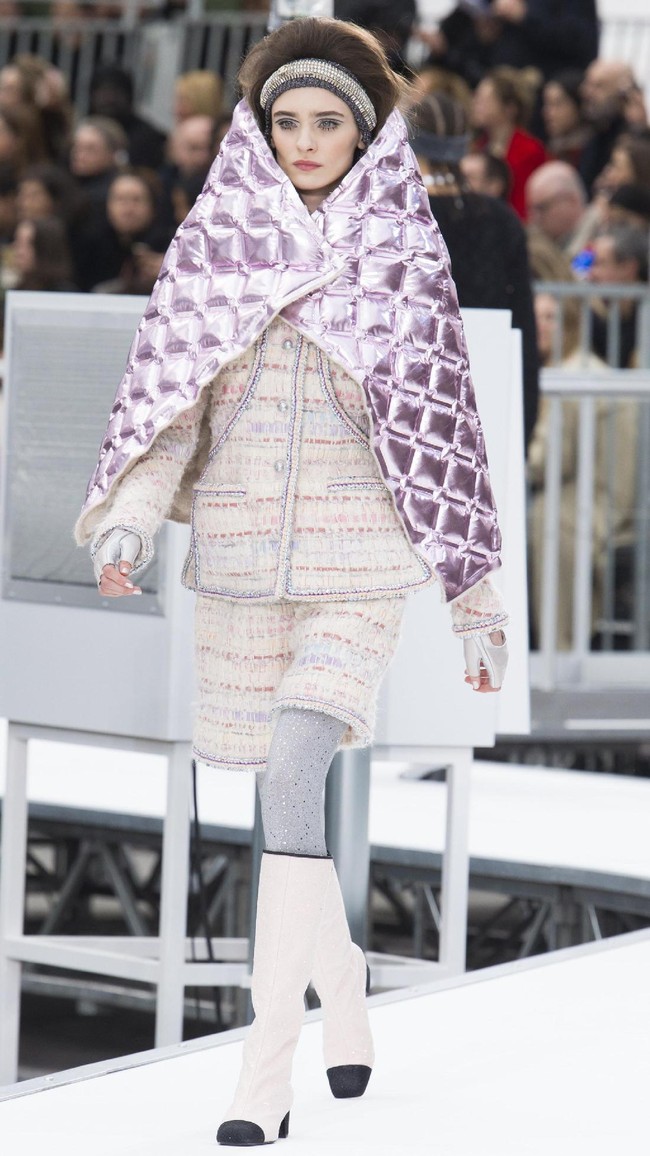 PARIS, FRANCE - MARCH 07:  A model walks the runway during the Chanel show as part of the Paris Fashion Week Womenswear Fall/Winter 2017/2018 on March 7, 2017 in Paris, France.  (Photo by Pascal Le Segretain/Getty Images)