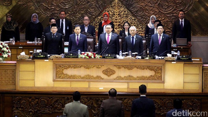 Pimpinan DPR Jamin Kinerja Tak Terhambat Meski Novanto Tersangka
