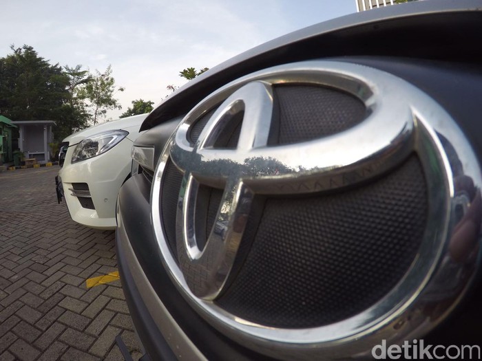 Logo mobil Toyota