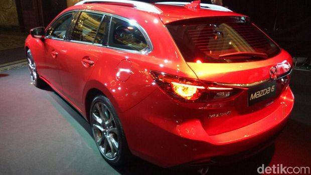 Tak Banyak Kompetitor, Mazda Yakin dengan Mazda6 Estate