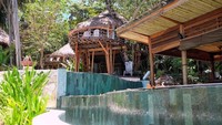 Ramsey bisa coba menginap di Nihiwatu Sumba. Nihiwatu pernah dinobatkan sebagai resort terbaik di dunia versi Travel and Leisure di tahun 2016 & 2017. Harga menginap di villanya, mulai dari Rp 11 Jutaan. Dengan gajinya sepekan, Ramsey bisa menginap 655 hari di Nihiwatu. (I Gede Leo Agustina/dTraveler)