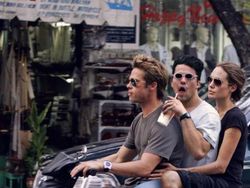 Pose Kocak Master Photoshop dengan Para Pesohor Dunia