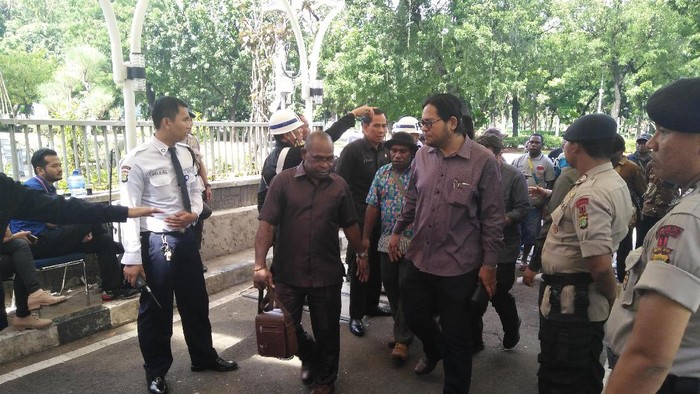 Berkas Gugatan Pilkada di MK Raib, Calon Bupati Dogiyai Marah