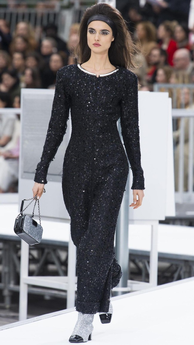 PARIS, FRANCE - MARCH 07:  A model walks the runway during the Chanel show as part of the Paris Fashion Week Womenswear Fall/Winter 2017/2018 on March 7, 2017 in Paris, France.  (Photo by Pascal Le Segretain/Getty Images)