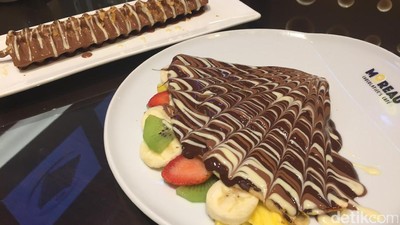 Manis Enak Crepes Isi Buah dan Waffle Berlelehan Cokelat Ada di Sini