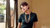 Kini ibu satu anak itu tengah disibukan dengan berkating disebuah sinetron bersama Raffi Ahmad. Pool/Noel/detikFoto.