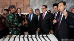 Melihat Pameran Keris di DPR