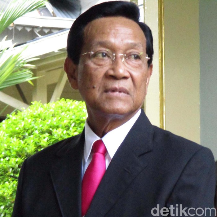 Gubernur DI Yogyakarta, Sri Sultan Hamengku Buwono X