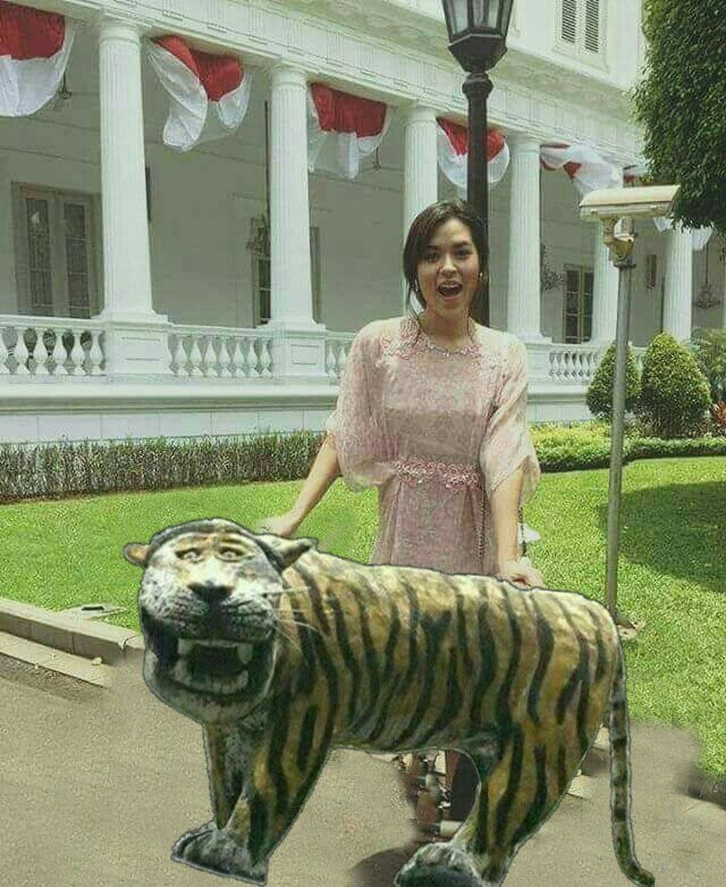 Meme Patung Macan Koramil Bikin Ngakak Foto 6