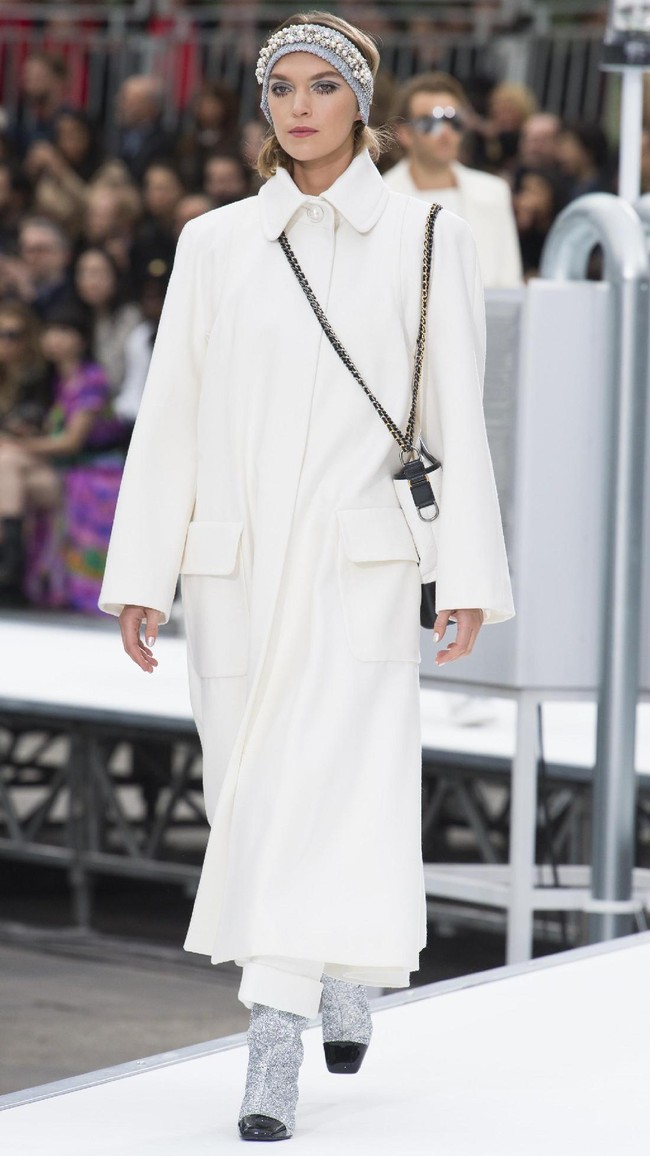 PARIS, FRANCE - MARCH 07:  A model walks the runway during the Chanel show as part of the Paris Fashion Week Womenswear Fall/Winter 2017/2018 on March 7, 2017 in Paris, France.  (Photo by Pascal Le Segretain/Getty Images)