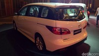 Mobil-mobil itu sebulan atau dua bulan lagi sudah siap dijual. Kita lagi persiapkan, April atau Mei kita siap jualan, ujar Ricky.