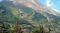 Jikalau Aku melihat gunung-gunung Gunung Merapi, Gunung Semeru, Gunung Merbabu Gunung Tangkuban Perahu, Gunung Kelebet dan gunung-gunung yang lain, Aku melihat Indonesia. Sukarno menyebut 4 gunung sekaligus (Bagus Kurniawan/detikcom)