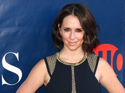 Jennifer Love Hewitt Tanpa Makeup di Ultah ke-46: Dunia Kejam pada Wanita Menua