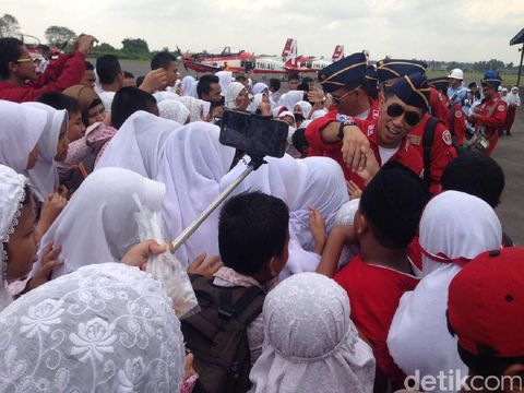 7 Pesawat Jupiter Beratraksi di Medan