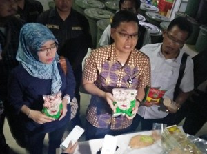 Sidak Pabrik Makanan Beku Ilegal, BPOM Banten Temukan Kecoa