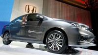 Honda menargetkan kendaraan baru tersebut untuk keluarga dan para eksekutif.