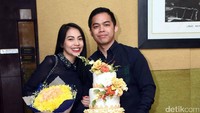 Ternyata ia menyiapkan berbagai kejutan dan hadiah khusus untuk calon istri yang akan dipersuntingnya pada akhir bulan ini. Pool/Noel/detikFoto.