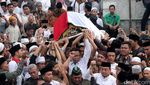 Jenazah KH Haysim Muzadi Dimakamkan